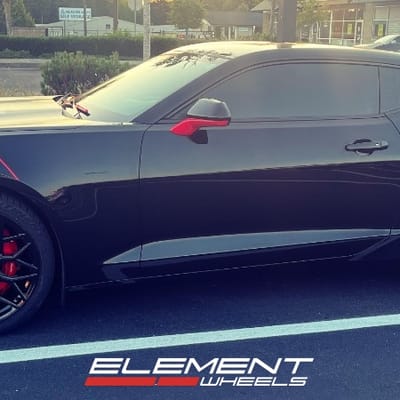 Staggered 20 inch Vossen HF-2 Gloss Black on a 2016 Chevrolet Camaro