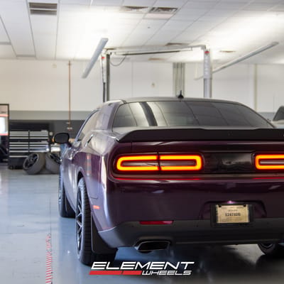 20 Inch Variant Radon in Gloss Piano Black on a 2020 Dodge Challenger R/T
