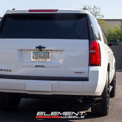 24 inch Lexani R-Twelve Satin Black w/ Gloss Black Lip on a 2020 Chevrolet Tahoe