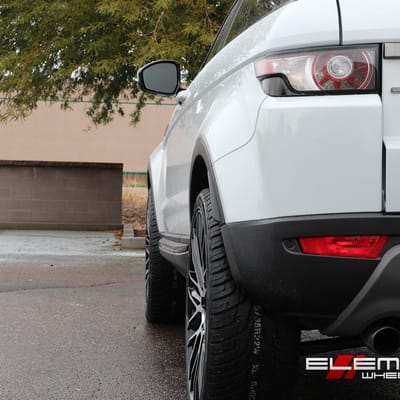 Black Di Forza BM13 Wheels on 2013 Land Rover Evoque w/ Specs