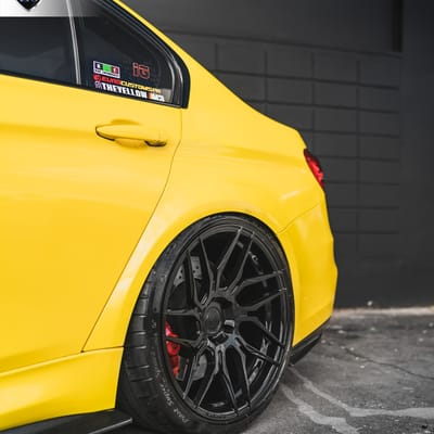 Staggered 20 Inch Rohana RFX7 in Gloss Black on a 2017 BMW M3