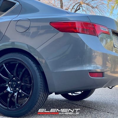 18 inch Vors TR4 in Gloss Black on a 2013 Acura ILX