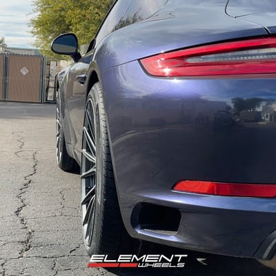 20 Staggered Variant Rian in Gloss Gunmetal on a 2017 Porsche 911 Carrera 991