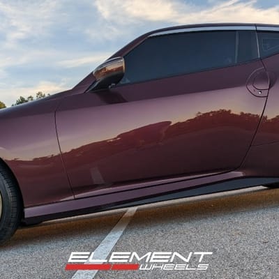 20 inch Staggered Variant Rian in Gloss Bronze on a 2024 Nissan Z
