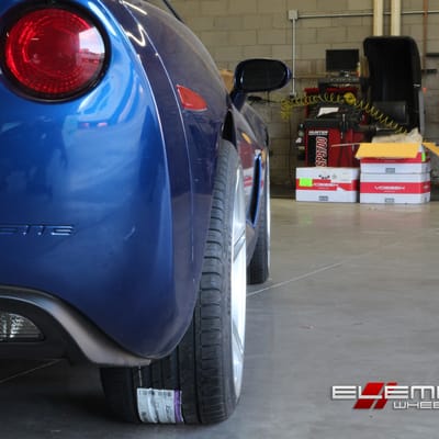 Vossen VVS-CV5 Silver Wheels on Corvette C6 w/ specs