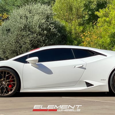 20 inch Staggered Variant Radon Satin Bronze on a Lowered 2015 Lamborghini Huracan