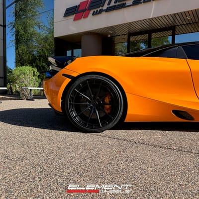 20/21 Double Staggered Variant Aure Satin Black on a 2021 McLaren 720s