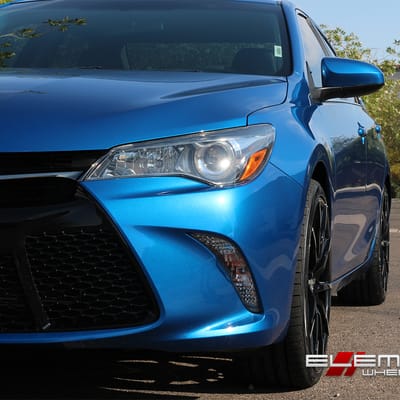 20 inch Lexani CSS15 Gloss Black w/ Machined Tips Wheels on 2016 Toyota Camry w/ Specs