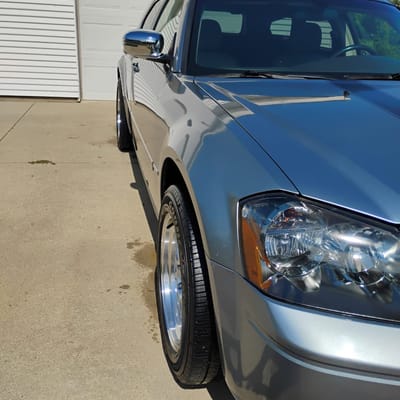 18 inch ESR SR01 in Hyper Silver on a 2006 Dodge Magnum