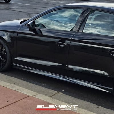 19x8.5 Vossen HF-5 Gloss Black (Hybrid Forged) on 2015-2020 Audi S3