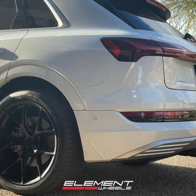21 inch MRR FS06 in Gloss Black on a 2019 Audi E-Tron