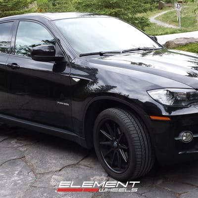 20 inch Staggered Rohana RC10 All Matte Black on 2012 BMW X6 w/ Specs