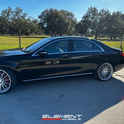 22 inch Staggered Avant Garde M615 in Silver Machined on a 2014 Mercedes Benz S-Class
