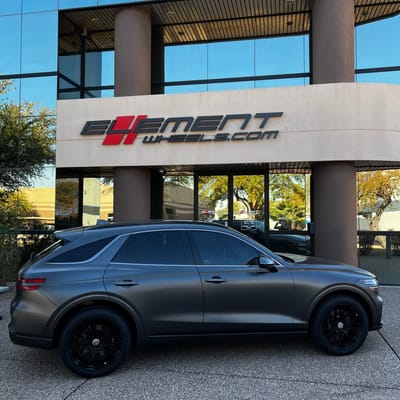 20 HRE FlowForm FF28 Tarmac on a 2023 Genesis GV70 w/ Sport Brakes