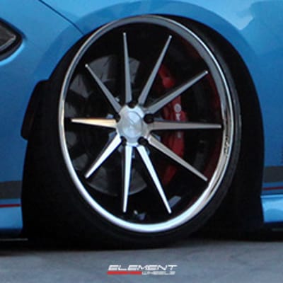 22 in staggered Ferrada Machine Black