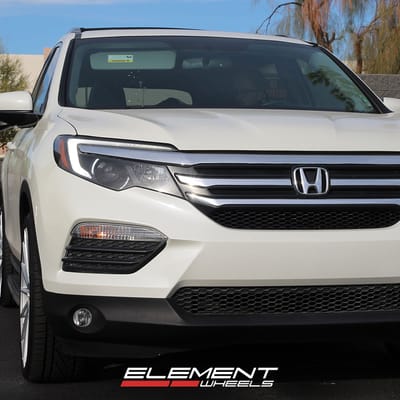 22 inch Avant Garde M615 Silver Machined on a 2018 Honda Pilot