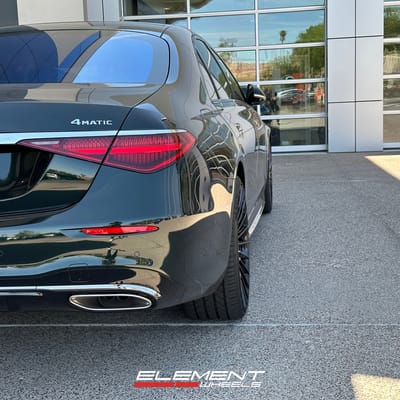 22 inch Vossen HF-8 Gloss Black on a 2023 Mercedes Benz S580