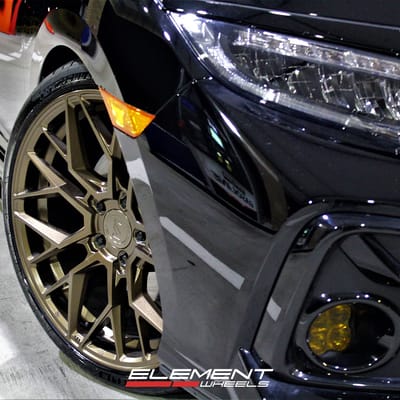 19 inch Variant Radon Satin Bronze on a 2020 Honda Civic Si
