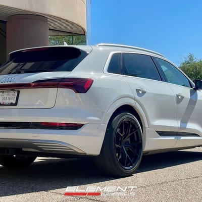 21 inch MRR FS06 in Gloss Black on a 2019 Audi E-Tron
