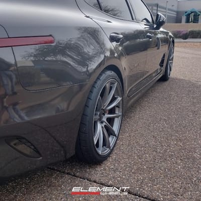 20 inch Staggered Ace Alloy AFF05 in Space Grey on a 2022 Kia Stinger GT
