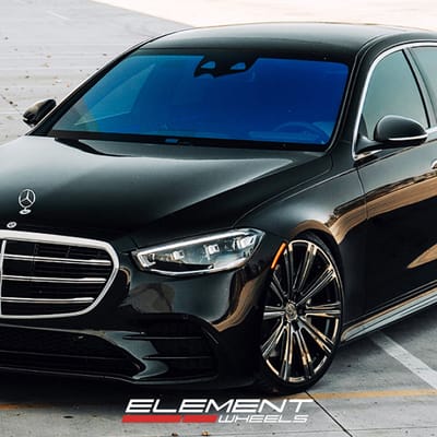22" Staggered Avant Garde Vanguard on 2023 Mercedes S580 S-Class Lowered