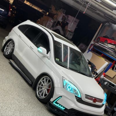 20 inch Ferrada FR4 Machine Silver w/ Chrome Lip on a 2007 Honda CR-V
