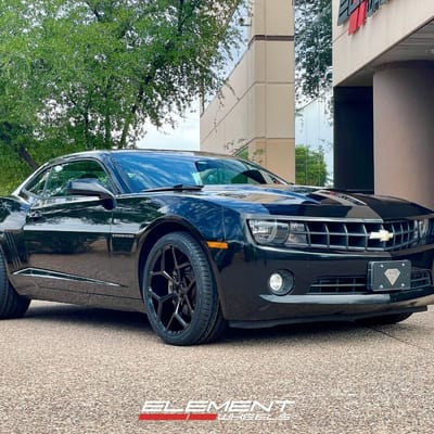 20 inch Staggered MRR M288 in Gloss Black on a 2010 Chevrolet Camaro