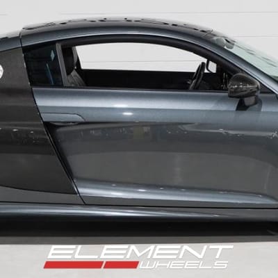 Staggered 20 Inch Vossen HF-5 Matte Gunmetal on a 2010 Audi R8