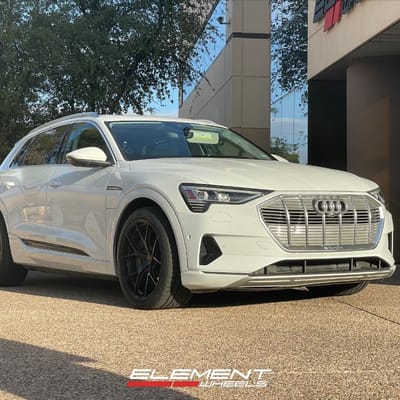 21 inch MRR FS06 in Gloss Black on a 2019 Audi E-Tron