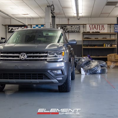 20 Inch Curva Concepts C300 in Matte Gunmetal on a 2019 VW Atlas