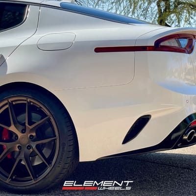 20 inch Aodhan AFF7 in Matte Bronze on a 2018 Kia Stinger GT