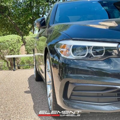 19 Inch Staggered Modern Luxury MLF12 in Chrome on a 2019 BMW 530i