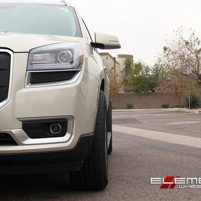 20 inch Milanni 460 Bel Air 6 Chrome w/ Gloss Black Inserts wheels on 2015 GMC Acadia w/ Specs