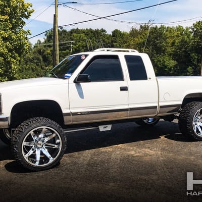 22 inch Hardrock Off-Road H502 Pain Killer Xposed Chrome on 2001 Chevrolet Silverado 1500