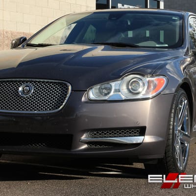 20 inch Staggered 2Crave No-35 Chrome on 2009 Jaguar XF (Supercharged) w/ Specs