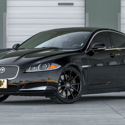 Jaguar XF Supercharged on Staggered Variant Argon Gloss Piano Black