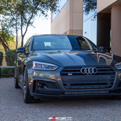 20 Inch Avant Garde M520r in Dark Graphite Metallic on a 2019 Audi S5