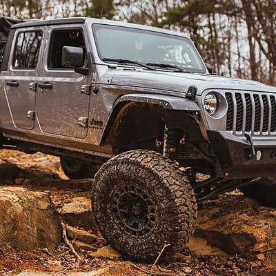 Black Rhino York Matte Black on a Jeep Gladiator Rubicon