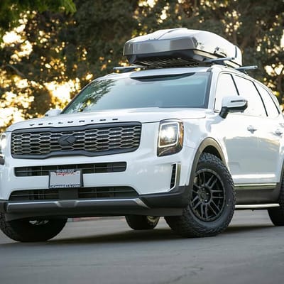 Black Rhino Arches Matte Black on a Kia Telluride