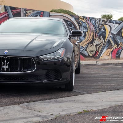 Staggered 20 Inch Variant PN-15 Fully Forged Gloss Black Face/ Polished Lip on a 2016 Maserati Ghibli