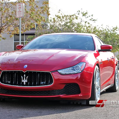 20 Inch Staggered Ferrada FR2 Silver Wheels on 2015 Maserati Ghibli