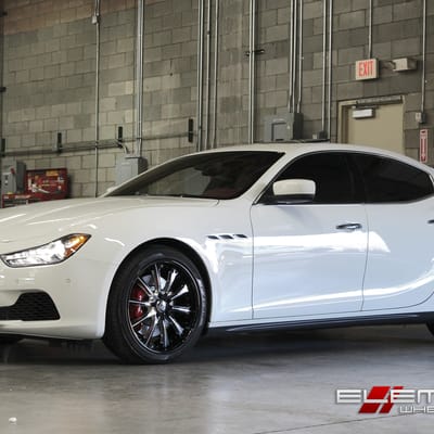 20 inch Staggered Lexani LF707 (Multi Piece) Gloss Black Machined on 2015 Maserati Ghibli w/ Specs