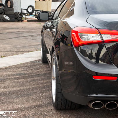 Staggered 20 Inch Variant PN-15 Fully Forged Gloss Black Face/ Polished Lip on a 2016 Maserati Ghibli