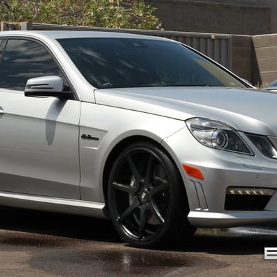 20 inch Staggered Black Di Forza BM-10 All Matte Black on 2010 Mercedes E63 AMG w/ Specs