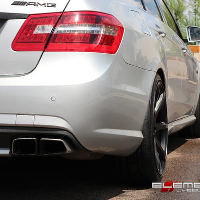 20 inch Staggered Black Di Forza BM-10 All Matte Black on 2010 Mercedes E63 AMG w/ Specs