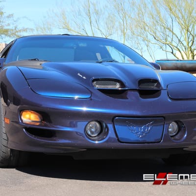 18x9.5 Miro 111 on 2000 Pontiac Trans Am