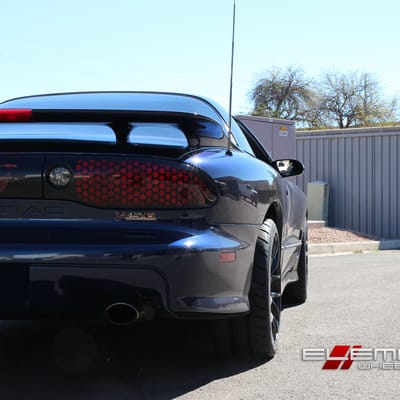 18x9.5 Miro 111 on 2000 Pontiac Trans Am