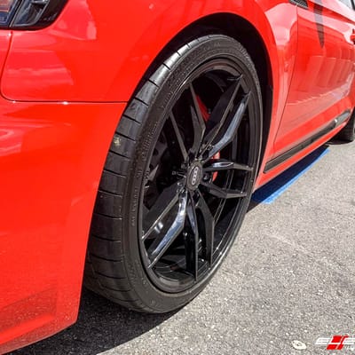 20 Inch Variant Krypton in Gloss Piano Black on a 2019 Audi RS5