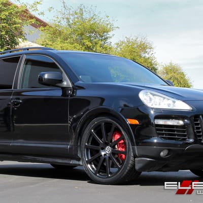 22x10.5 Black di Forza BM7 Titanium on 2014 Audi Q7 w/ Specs