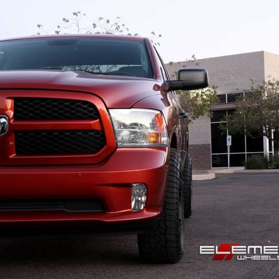 20x9 XD Series XD811 Rockstar Black on 2013 Dodge Ram 1500 w/ specs